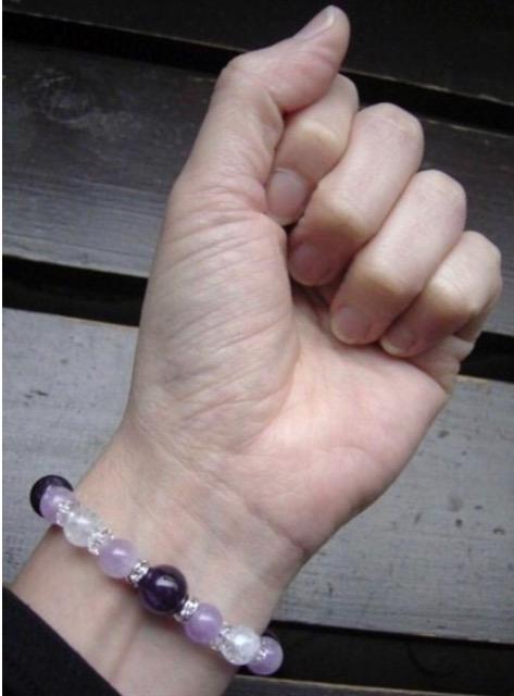 アメジストxラベンダーアメジストxクラック水晶ブレスレット < 女性アクセサリー/時計  アメジストxラベンダーアメジストxクラック水晶ブレスレット < 女性アクセサリー/時計の