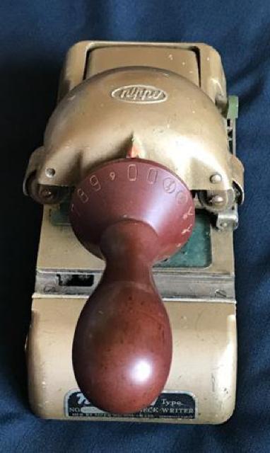 〇 手形・小切手等の印字機 NIPPO       CHECK  WRITER   ( ニッポー チェックライター) < インテリア/ライフ  〇 手形・小切手等の印字機 NIPPO       CHECK  WRITER   ( ニッポー チェックライター) < インテリア/ライフの