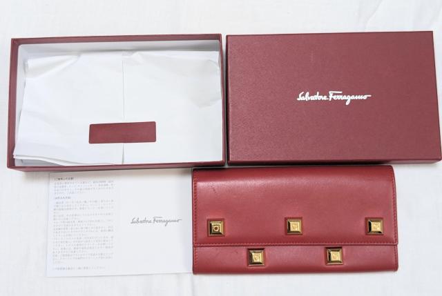 ���������@�ɔ��i�@Salvatore Ferragamo�@�K���`�[�j �X�^�b�Y�@�����z  �� �u�����h�� 