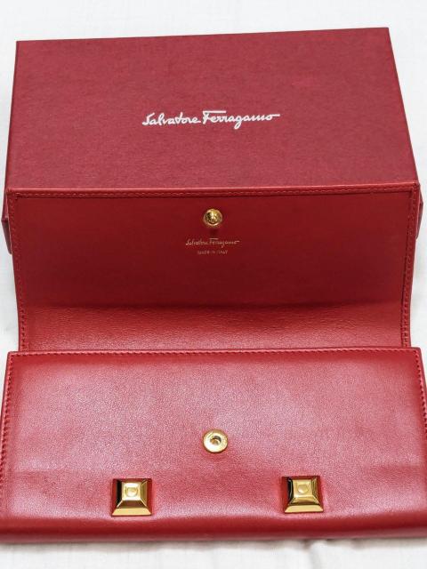 ���������@�ɔ��i�@Salvatore Ferragamo�@�K���`�[�j �X�^�b�Y�@�����z �� �u�����h�� 