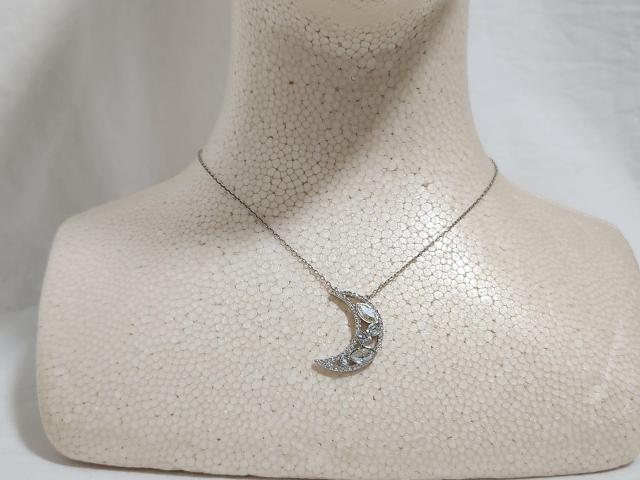 正規レア スワロフスキー クレセントムーン チェーンネックレス ビジュークリスタル オープンアート ハーフムーン 三日月 調節可 < 女性アクセサリー/時計  正規レア スワロフスキー クレセントムーン チェーンネックレス ビジュークリスタル オープンアート ハーフムーン 三日月 調節可 < 女性アクセサリー/時計の