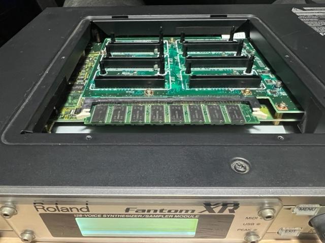 Roland Fantom-XR用メモリ 512MB 中古品 < ホビー  Roland Fantom-XR用メモリ 512MB 中古品 < ホビーの