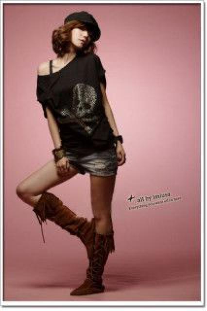 セクシー肩魅せ ゆったり体型カバー♪シルバーストーンギラ魅せスカル柄Tシャツ ドルマンカットソー ブラック < 女性ファッション  セクシー肩魅せ ゆったり体型カバー♪シルバーストーンギラ魅せスカル柄Tシャツ ドルマンカットソー ブラック < 女性ファッションの