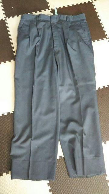 DELU HOMBRE グレー 背広上下 美品 < 男性ファッション DELU HOMBRE グレー 背広上下 美品 < 男性ファッションの