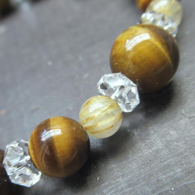 タイガーアイxルチルクォーツブレスレット 天然石 < 女性アクセサリー/時計 タイガーアイxルチルクォーツブレスレット 天然石 < 女性アクセサリー/時計の