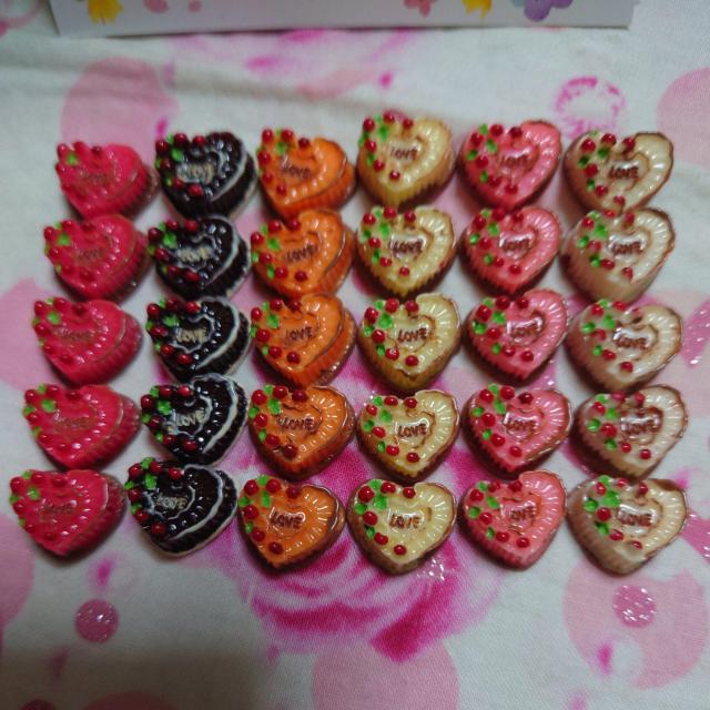 木の実乗せハートLoveロゴデコレーションケーキ6色30個 < 香水/コスメ/ネイル  木の実乗せハートLoveロゴデコレーションケーキ6色30個 < 香水/コスメ/ネイルの