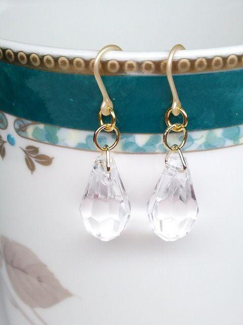 一粒クリアダイヤしずく樹脂ピアス☆ < 女性アクセサリー/時計  一粒クリアダイヤしずく樹脂ピアス☆ < 女性アクセサリー/時計の