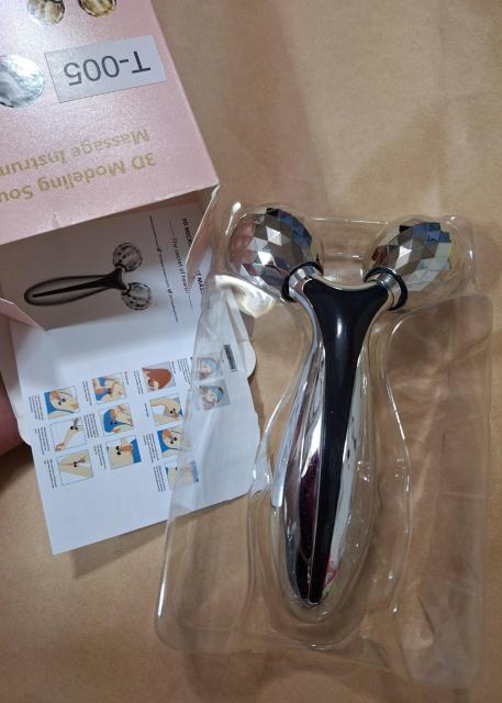 No.7 新品★「美顔ローラー」シルバー=箱スレ有り格安 < 家電/AV  No.7 新品★「美顔ローラー」シルバー=箱スレ有り格安  < 家電/AVの