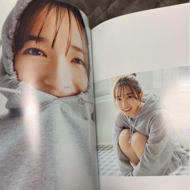 タンス整理品 書籍 おまとめOK 送料込み 櫻坂46 守屋麗奈さん写真集 < タレントグッズ タンス整理品 書籍 おまとめOK 送料込み 櫻坂46 守屋麗奈さん写真集 < タレントグッズの