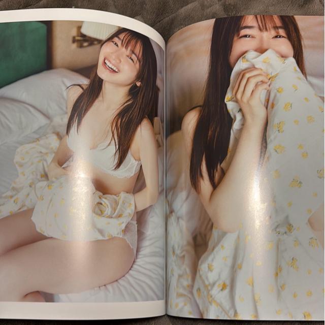 タンス整理品 書籍 おまとめOK 送料込み 櫻坂46 守屋麗奈さん写真集 < タレントグッズ タンス整理品 書籍 おまとめOK 送料込み 櫻坂46 守屋麗奈さん写真集 < タレントグッズの