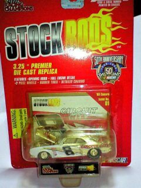 レーシングチャンピオンストックロッド1/64カマロ81 < ホビー レーシングチャンピオンストックロッド1/64カマロ81 < ホビーの