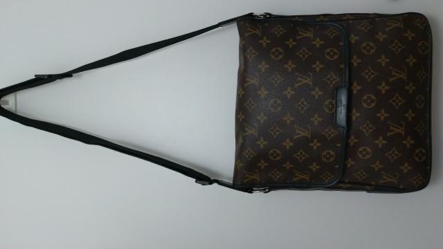 美品LOUISVUITTONルイヴィトンモノグラム柄マカサー肩掛け斜め掛けショルダーバッグ < ブランド 美品LOUISVUITTONルイヴィトンモノグラム柄マカサー肩掛け斜め掛けショルダーバッグ < ブランドの