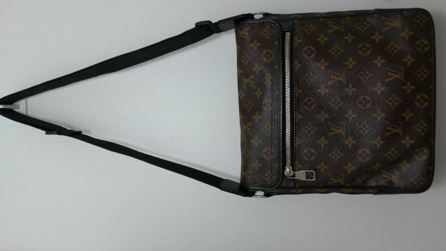 美品LOUISVUITTONルイヴィトンモノグラム柄マカサー肩掛け斜め掛けショルダーバッグ < ブランド 美品LOUISVUITTONルイヴィトンモノグラム柄マカサー肩掛け斜め掛けショルダーバッグ < ブランドの