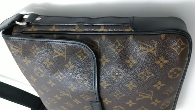 美品LOUISVUITTONルイヴィトンモノグラム柄マカサー肩掛け斜め掛けショルダーバッグ < ブランド 美品LOUISVUITTONルイヴィトンモノグラム柄マカサー肩掛け斜め掛けショルダーバッグ < ブランドの