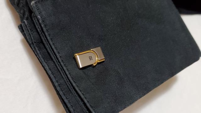 正規未 ジバンシィ クラシック ラインアートカフス 金×銀×黒 コンビ ブロックカフリンクス アイコンロゴ ラグジュアリーボタン < ブランド  正規未 ジバンシィ クラシック ラインアートカフス 金×銀×黒 コンビ ブロックカフリンクス アイコンロゴ ラグジュアリーボタン < ブランドの