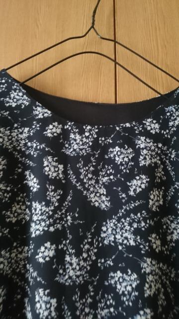 Rewde ルゥデ☆花柄ブラウス★シアー☆フレア袖★ < 女性ファッション Rewde ルゥデ☆花柄ブラウス★シアー☆フレア袖★ < 女性ファッションの