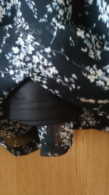 Rewde ルゥデ☆花柄ブラウス★シアー☆フレア袖★ < 女性ファッション Rewde ルゥデ☆花柄ブラウス★シアー☆フレア袖★ < 女性ファッションの