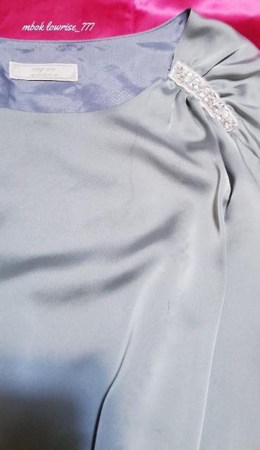 光沢 艶 サテン エニィスィス ウエスト シャーリング ドルマンスリーブ Aライン ワンピース パーティーや二次会にも < ブランド 光沢 艶 サテン エニィスィス ウエスト シャーリング ドルマンスリーブ Aライン ワンピース パーティーや二次会にも < ブランドの