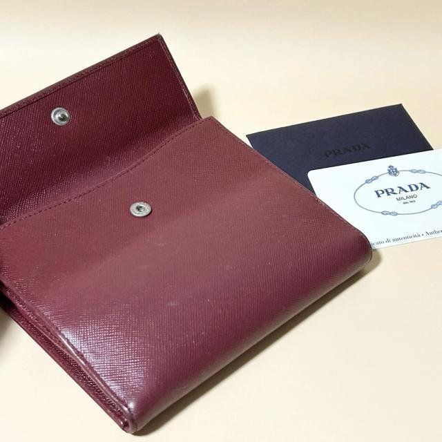 PRADA プラダ サフィアーノ 二つ折り 財布 三角プレート 箱 商品カード付き < ブランド PRADA プラダ サフィアーノ 二つ折り 財布 三角プレート 箱 商品カード付き < ブランドの