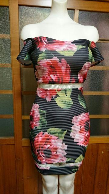 Rosett  バラ柄 オフショル ミニドレス < 女性ファッション  Rosett  バラ柄 オフショル ミニドレス  < 女性ファッションの