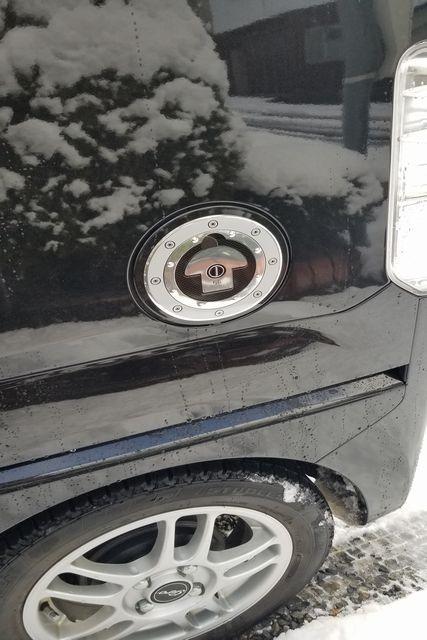 ウエイク 取付例あり フューエルリッドアルミステッカー丸型 < 自動車/バイク ウエイク 取付例あり フューエルリッドアルミステッカー丸型 < 自動車/バイク