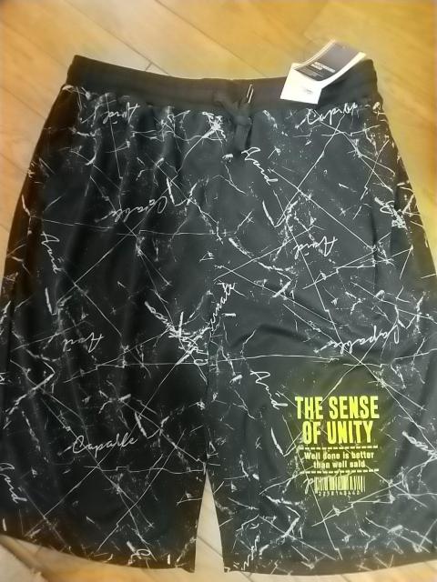 4Lサイズ!高貴紳士的!男際立つ!柄!カッコいい!サラッと肌触り!メッシュ素材!両脇!後ポケットあり!ハーフパンツ!新品タグ付き! < 男性ファッション  4Lサイズ!高貴紳士的!男際立つ!柄!カッコいい!サラッと肌触り!メッシュ素材!両脇!後ポケットあり!ハーフパンツ!新品タグ付き!  < 男性ファッションの