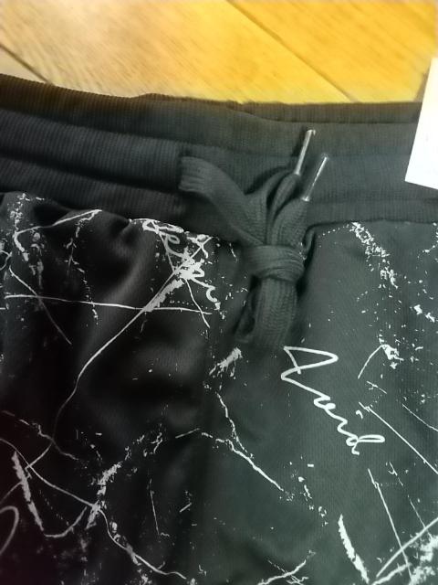 4Lサイズ!高貴紳士的!男際立つ!柄!カッコいい!サラッと肌触り!メッシュ素材!両脇!後ポケットあり!ハーフパンツ!新品タグ付き! < 男性ファッション  4Lサイズ!高貴紳士的!男際立つ!柄!カッコいい!サラッと肌触り!メッシュ素材!両脇!後ポケットあり!ハーフパンツ!新品タグ付き! < 男性ファッションの