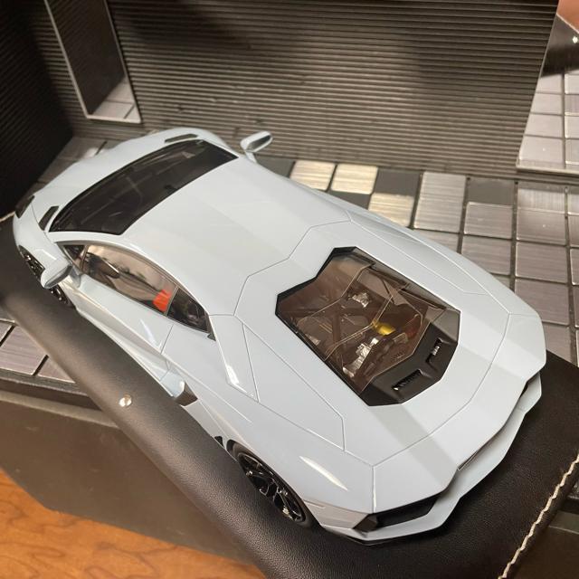 未展示品 MRコレクション1/18 ランボルギーニ アヴェンタドールLP700 ライトブルー < ホビー  未展示品 MRコレクション1/18 ランボルギーニ アヴェンタドールLP700 ライトブルー < ホビーの