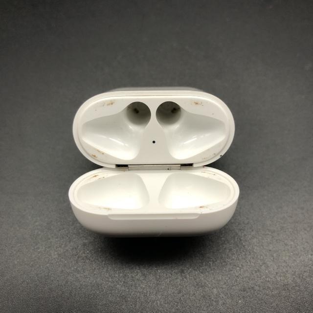 即決 純正 Apple アップル AirPods エアーポッズ 充電ケース A1602 < 家電/AV  即決 純正 Apple アップル AirPods エアーポッズ 充電ケース A1602 < 家電/AVの