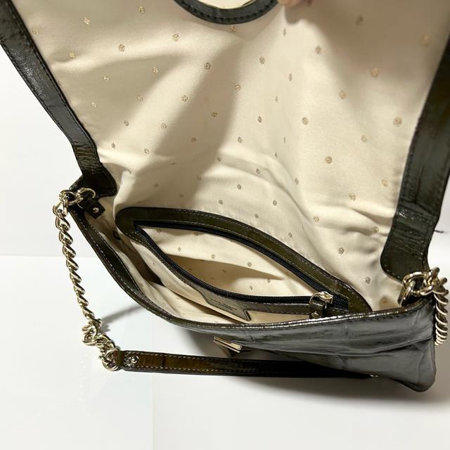 美品 kate spade ケイトスペード クロコダイル型押し パテントレザー ショルダーバッグ < ブランド 美品 kate spade ケイトスペード クロコダイル型押し パテントレザー ショルダーバッグ < ブランドの