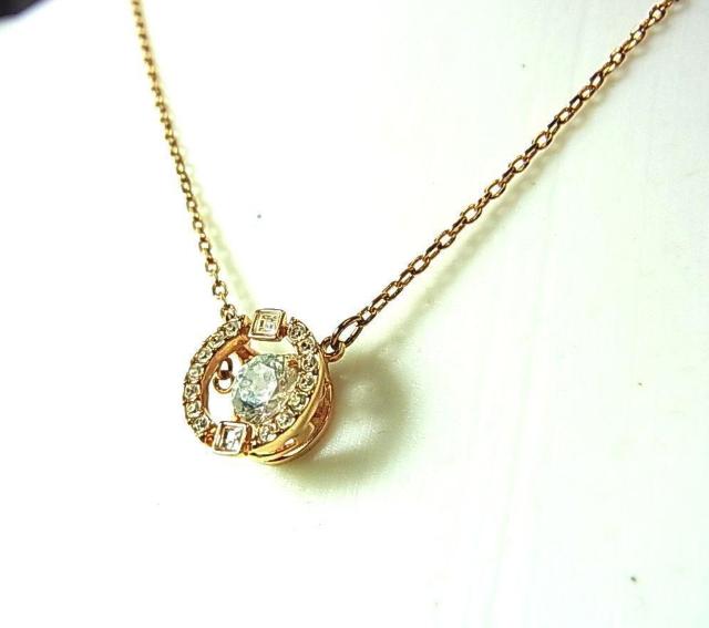 500�~�X�^ �����K�i�@SWAROVSKI�@�X�����t�X�L�[�@�N���X�^�� �X�E�B���O�l�b�N���X�@������L