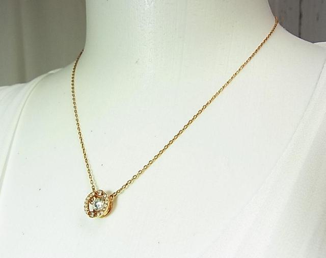 500�~�X�^ �����K�i�@SWAROVSKI�@�X�����t�X�L�[�@�N���X�^�� �X�E�B���O�l�b�N���X�@������L