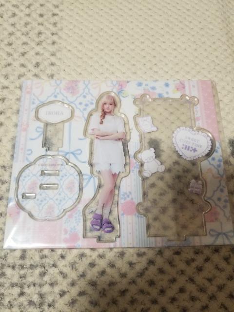 ILLIT  IROHA  Zbg  ^gObY 