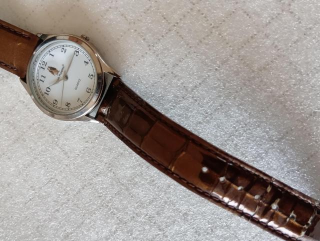  QUARTZ     rv@ Hush Puppies @  Y@ dr@  jANZT[/v 