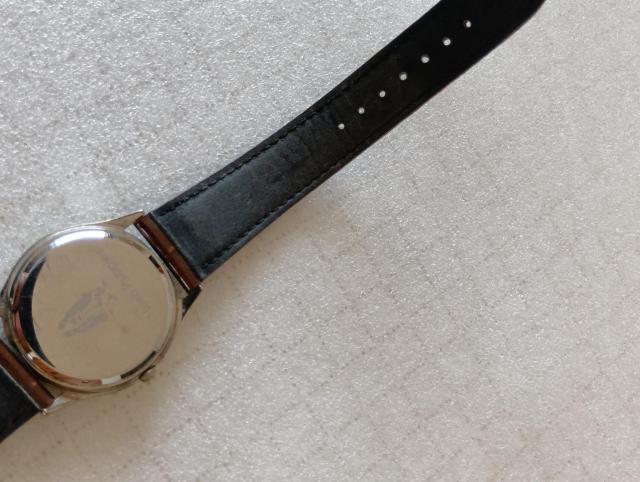  QUARTZ     rv@ Hush Puppies @  Y@ dr@  jANZT[/v 