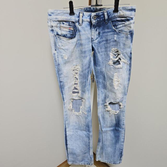 DIESEL�@�f�B�[�[���@�_���[�W�f�j�� ���C�g�u���[ �X�����t�B�b�g  �� �u�����h�� 