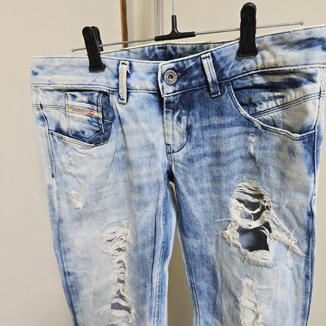 DIESEL�@�f�B�[�[���@�_���[�W�f�j�� ���C�g�u���[ �X�����t�B�b�g �� �u�����h�� 