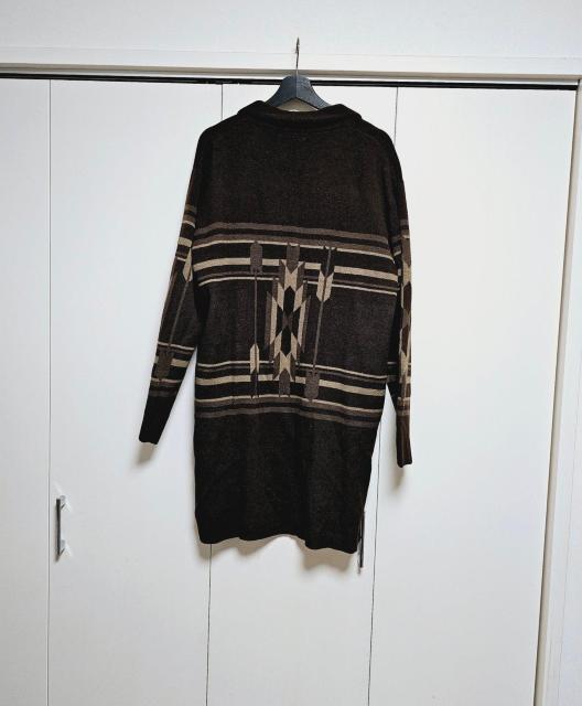 新品 TIMELY WARNING ネイティブ柄 茶色 ニットコート L < 男性ファッション 新品 TIMELY WARNING ネイティブ柄 茶色 ニットコート L < 男性ファッションの