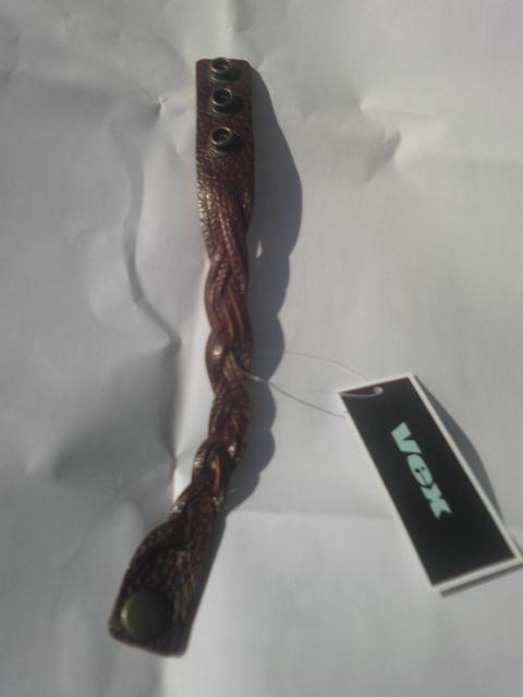 U[ Xgoh F Vi   jt@bV 