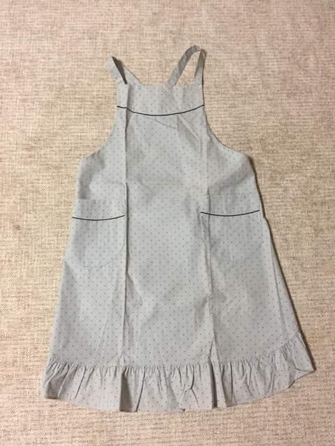 412.新品☆セシール☆バッククロスエプロン☆グレーに黒ドット柄 < インテリア/ライフ  412.新品☆セシール☆バッククロスエプロン☆グレーに黒ドット柄  < インテリア/ライフの