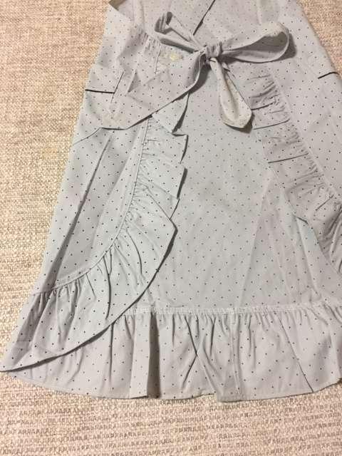 412.新品☆セシール☆バッククロスエプロン☆グレーに黒ドット柄 < インテリア/ライフ  412.新品☆セシール☆バッククロスエプロン☆グレーに黒ドット柄 < インテリア/ライフの