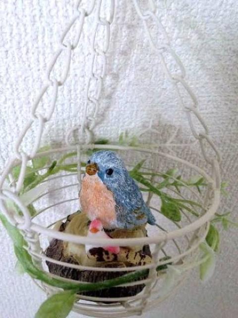 ミニチュア ブルーとピンクの小鳥ちゃん カゴ 壁飾り インテリア < ペット/手芸/園芸  ミニチュア ブルーとピンクの小鳥ちゃん カゴ 壁飾り インテリア < ペット/手芸/園芸の