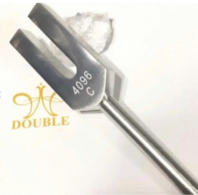 《空間浄化》クリスタルチューナー 4096c 水晶原石付き < インテリア/ライフ  《空間浄化》クリスタルチューナー 4096c 水晶原石付き  < インテリア/ライフの