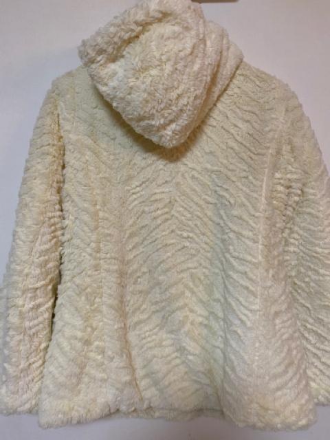 匿名配送 BYE BYE   美品 コート ボリューム有り ふわふわ モコモコ < ブランド  匿名配送 BYE BYE   美品 コート ボリューム有り ふわふわ モコモコ < ブランドの
