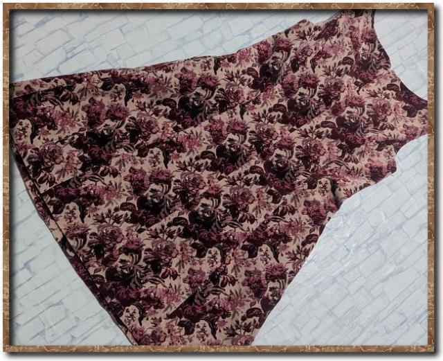 レストローズ バラ柄ベロアワンピース ベージュ < ブランド  レストローズ バラ柄ベロアワンピース ベージュ < ブランドの