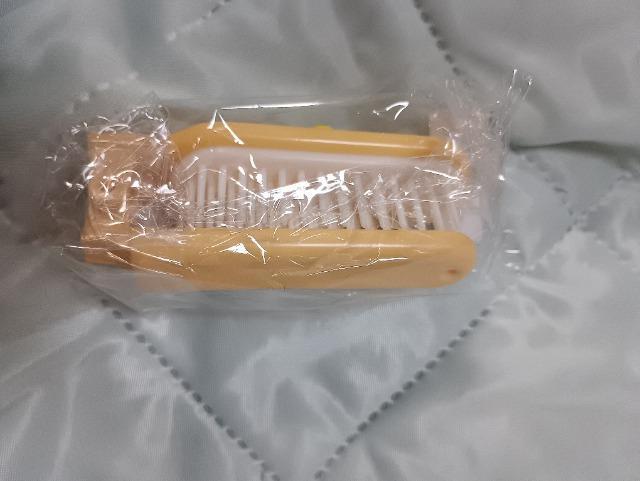可愛い折り畳みブラシ未開封品イエロー系 < 女性ファッション  可愛い折り畳みブラシ未開封品イエロー系 < 女性ファッションの