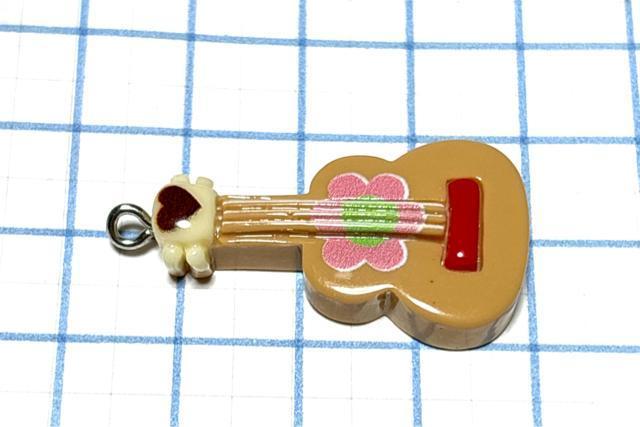 277 ウクレレ ギター ベイジュ色1個 樹脂チャーム アクセサリーパーツ < ペット/手芸/園芸 277 ウクレレ ギター ベイジュ色1個 樹脂チャーム アクセサリーパーツ < ペット/手芸/園芸の