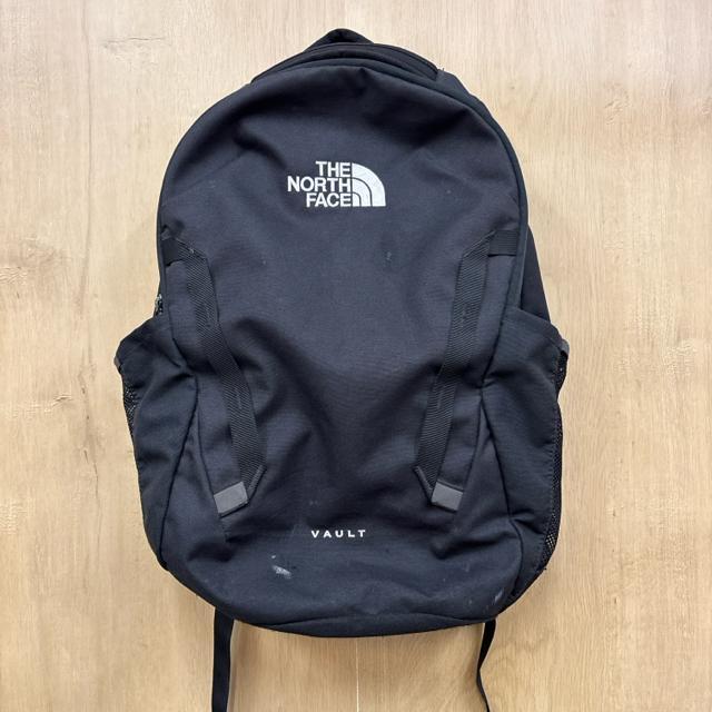 THE NORTH FACE ノースフェイス VAULT リュック ブラック < ブランド THE NORTH FACE ノースフェイス VAULT リュック ブラック < ブランドの