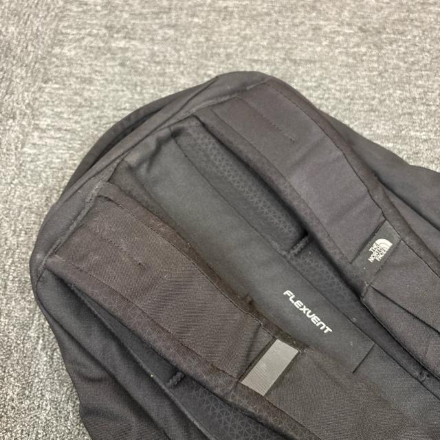 THE NORTH FACE ノースフェイス VAULT リュック ブラック < ブランド THE NORTH FACE ノースフェイス VAULT リュック ブラック < ブランドの