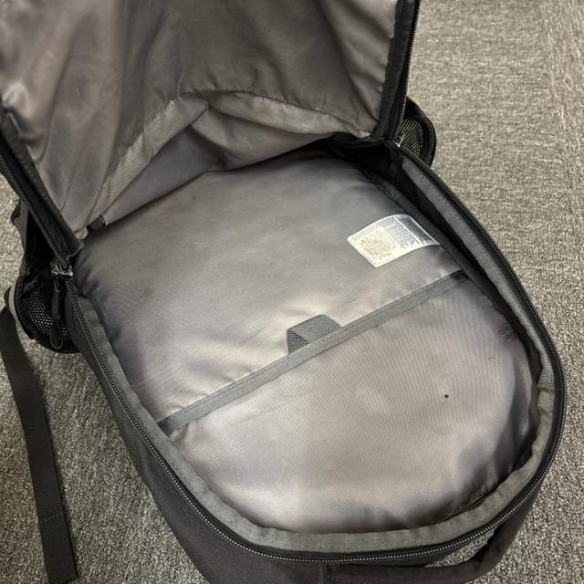 THE NORTH FACE ノースフェイス VAULT リュック ブラック < ブランド THE NORTH FACE ノースフェイス VAULT リュック ブラック < ブランドの